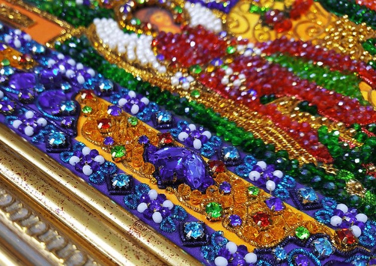 Набор вышивки хрустальными камнями «Святая Троица» — картинка 3