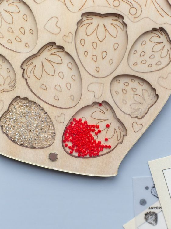 Органайзер для бисера с крышкой «Баночка клубники» — картинка 4