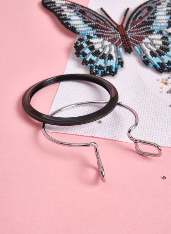 Пяльцы пружинные диаметр 5,8 см, черные — картинка 3